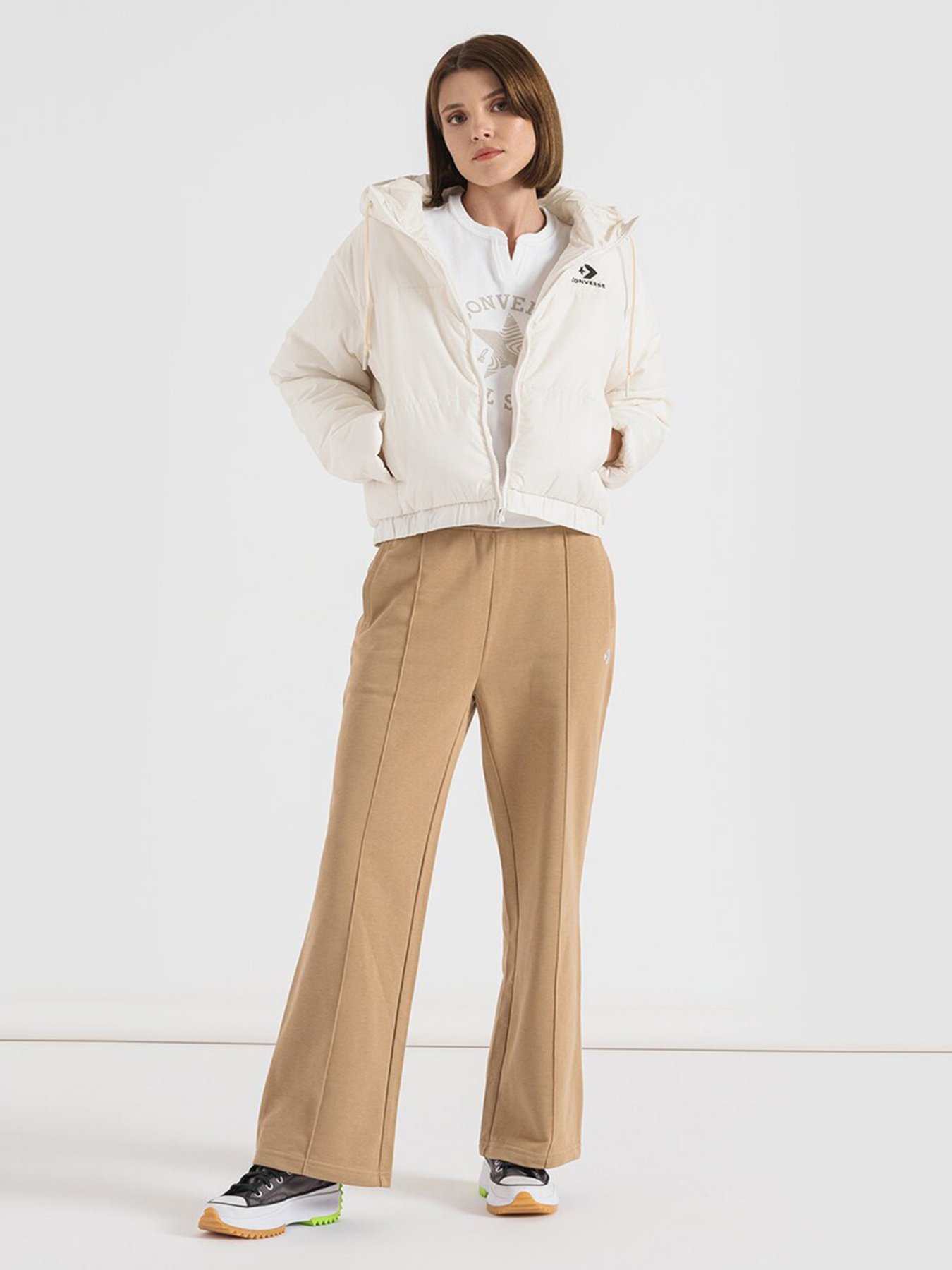 Зимняя куртка CONVERSE Short Hooded Puffer модель 10023736-281 Фото