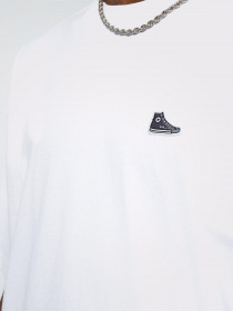 Футболки і поло CONVERSE Chuck Taylor Sneaker Patch Crew Neck модель 10020931-102 Фото