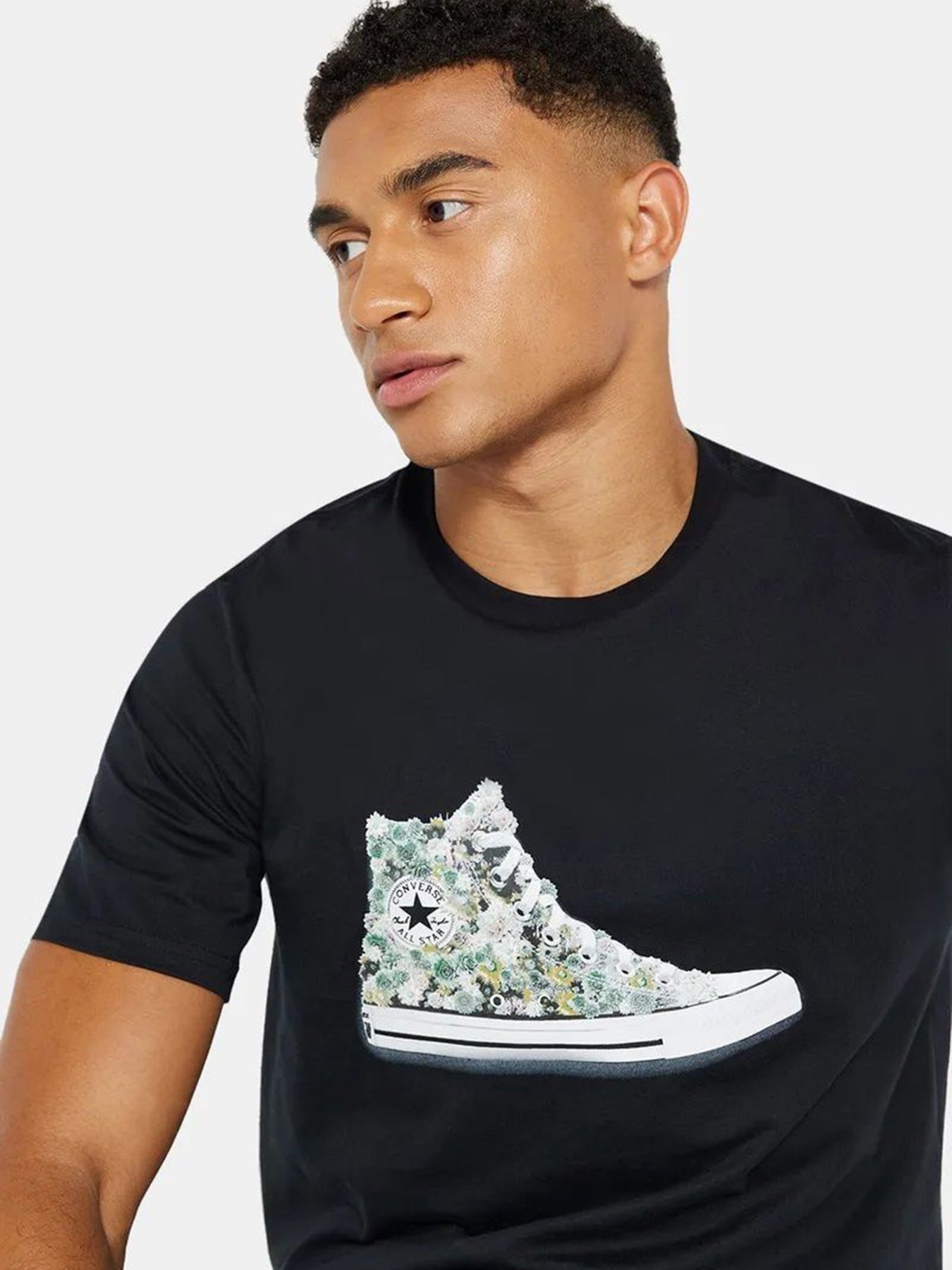 Футболка CONVERSE Flower Chuck модель 10023790-001 Футболка CONVERSE Flower Chuck модель 10023790-001 Фото