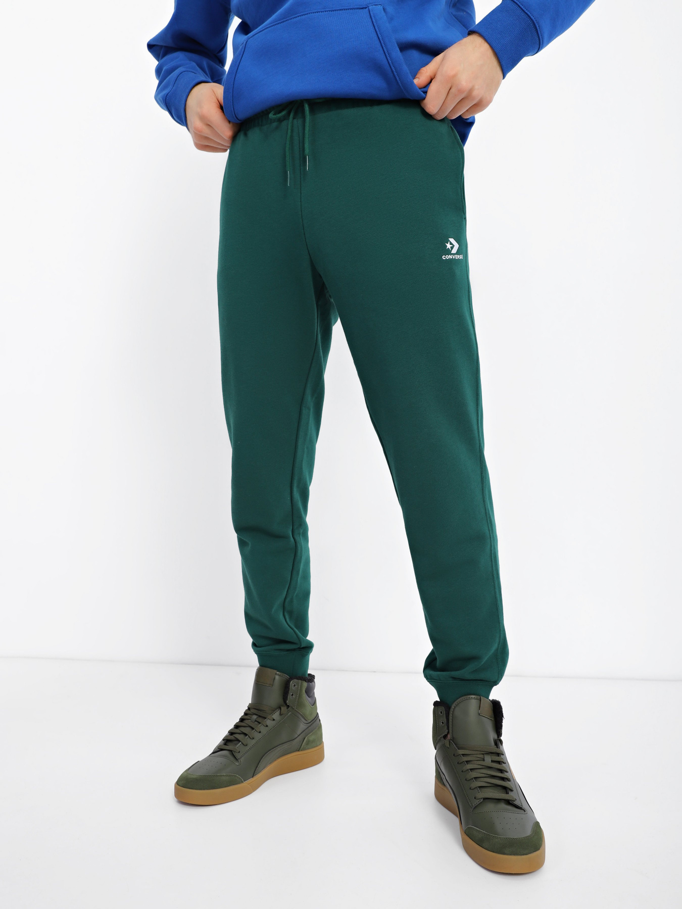 Штаны спортивные CONVERSE Star Chevron Embroidered модель 10023873-333 Штаны спортивные CONVERSE Star Chevron Embroidered модель 10023873-333 Фото