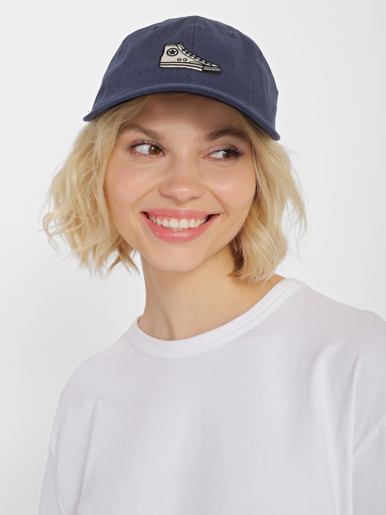 Кепка CONVERSE High-Top Sneaker Patch Baseball модель 10023501-410 Фото