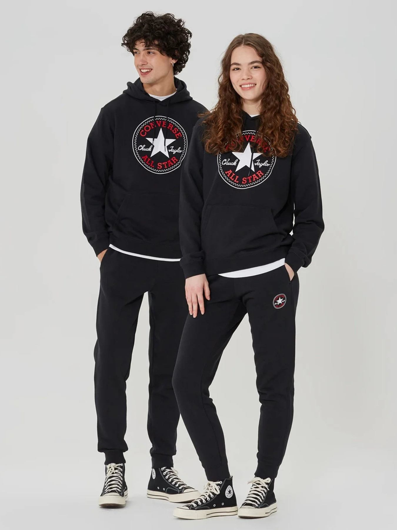 Спортивні штани CONVERSE Stand Fit Chuck Patch модель 10025420-001 Фото