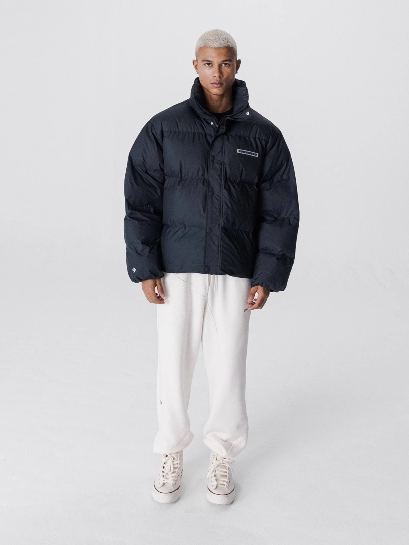Демисезонная куртка CONVERSE Super Puffy Padded модель 10025257-001 Фото