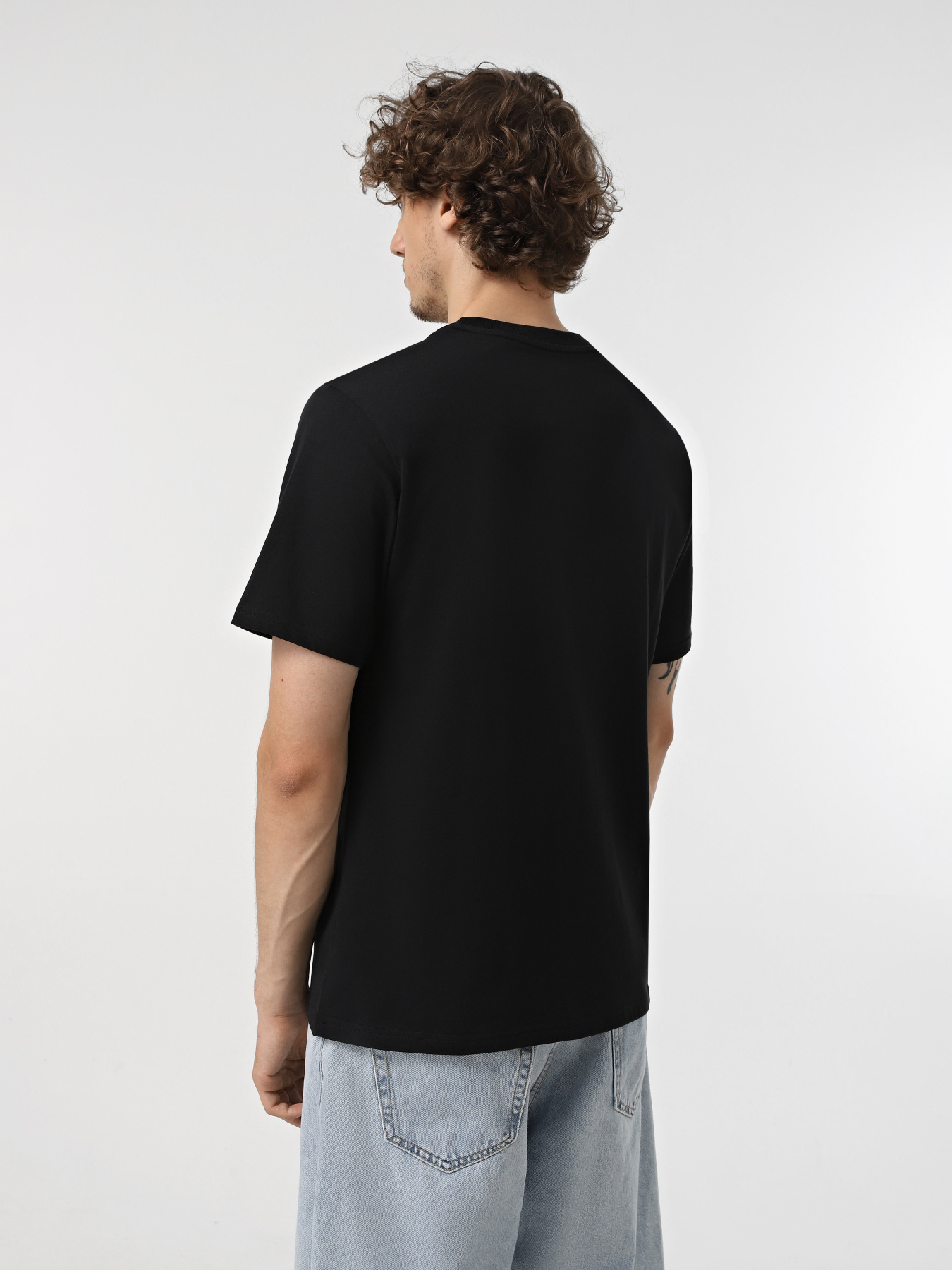 Футболка CONVERSE BACK TO SCHOOL STAR CHEV FILL модель 10026684-001 Футболка CONVERSE BACK TO SCHOOL STAR CHEV FILL модель 10026684-001 Фото