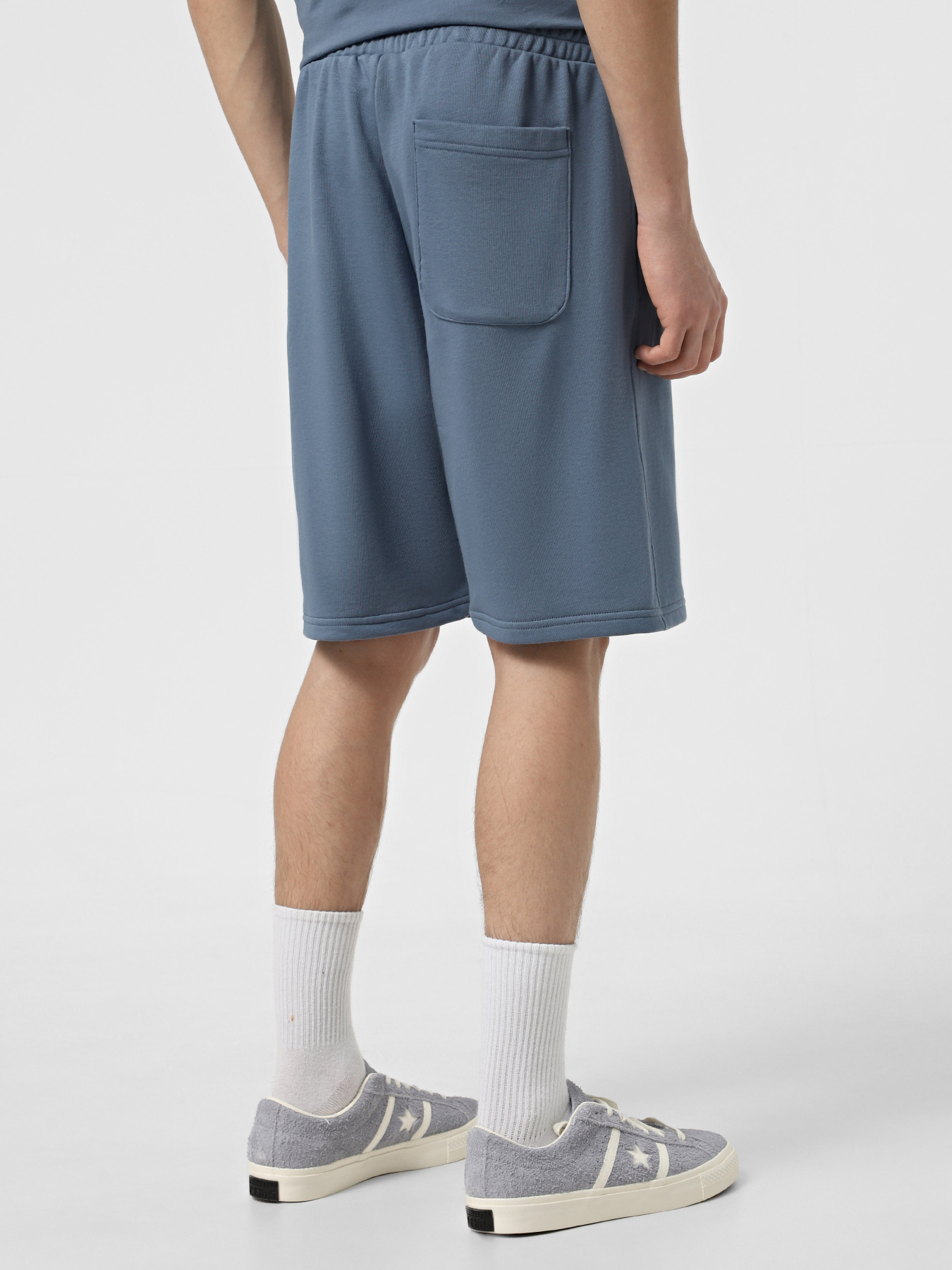 Повсякденні шорти CONVERSE GO-TO EMBROIDERED STAR CHEVRON модель 10023875-480 Фото