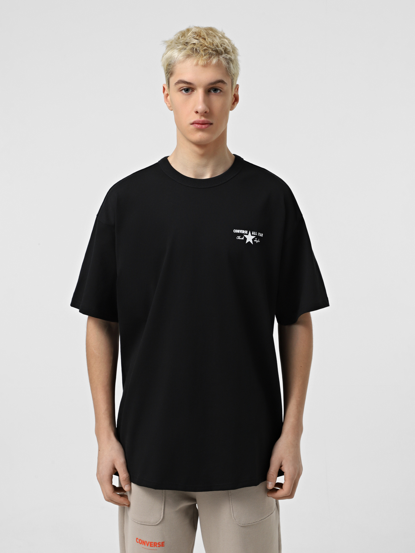 Футболка CONVERSE LICENSE PLATE модель 10027997-001 Футболка CONVERSE LICENSE PLATE модель 10027997-001 Фото