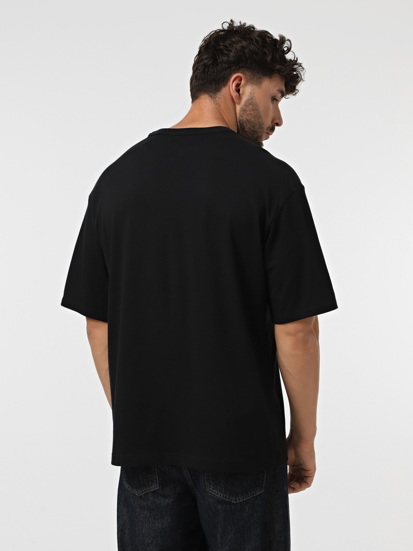 Футболка CONVERSE CHUCK TAYLOR ALL STAR модель CVM5T202-BLK Фото