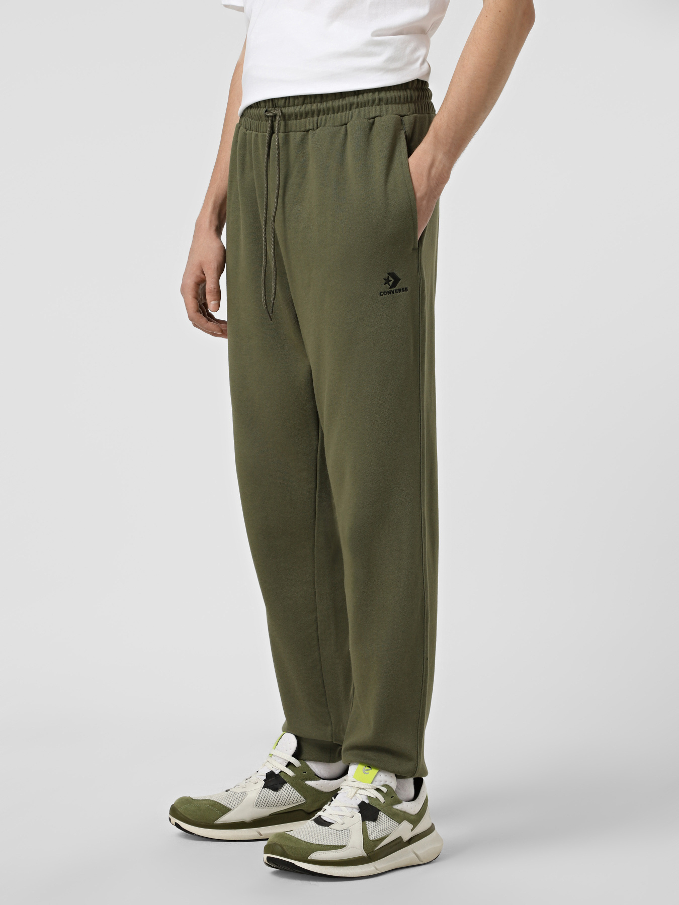 Спортивні штани CONVERSE STAR CHEV EMB модель CVM5B873-KJ5 Фото