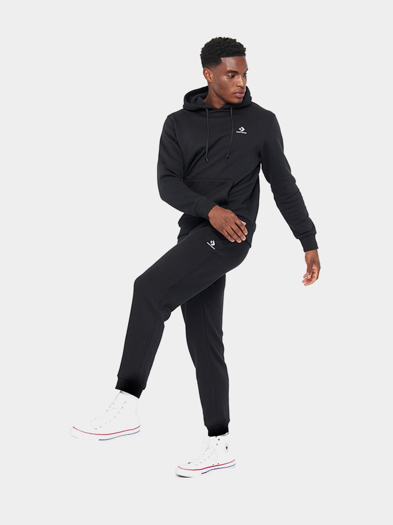 Штаны спортивные CONVERSE Embroidered Star Chevron модель 10019925-001 Штаны спортивные CONVERSE Embroidered Star Chevron модель 10019925-001 Фото