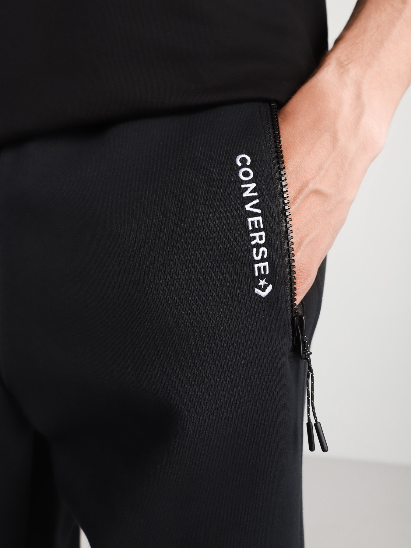 Спортивні штани CONVERSE COURT LIFESTYLE SLIM модель 10021493-001 Фото