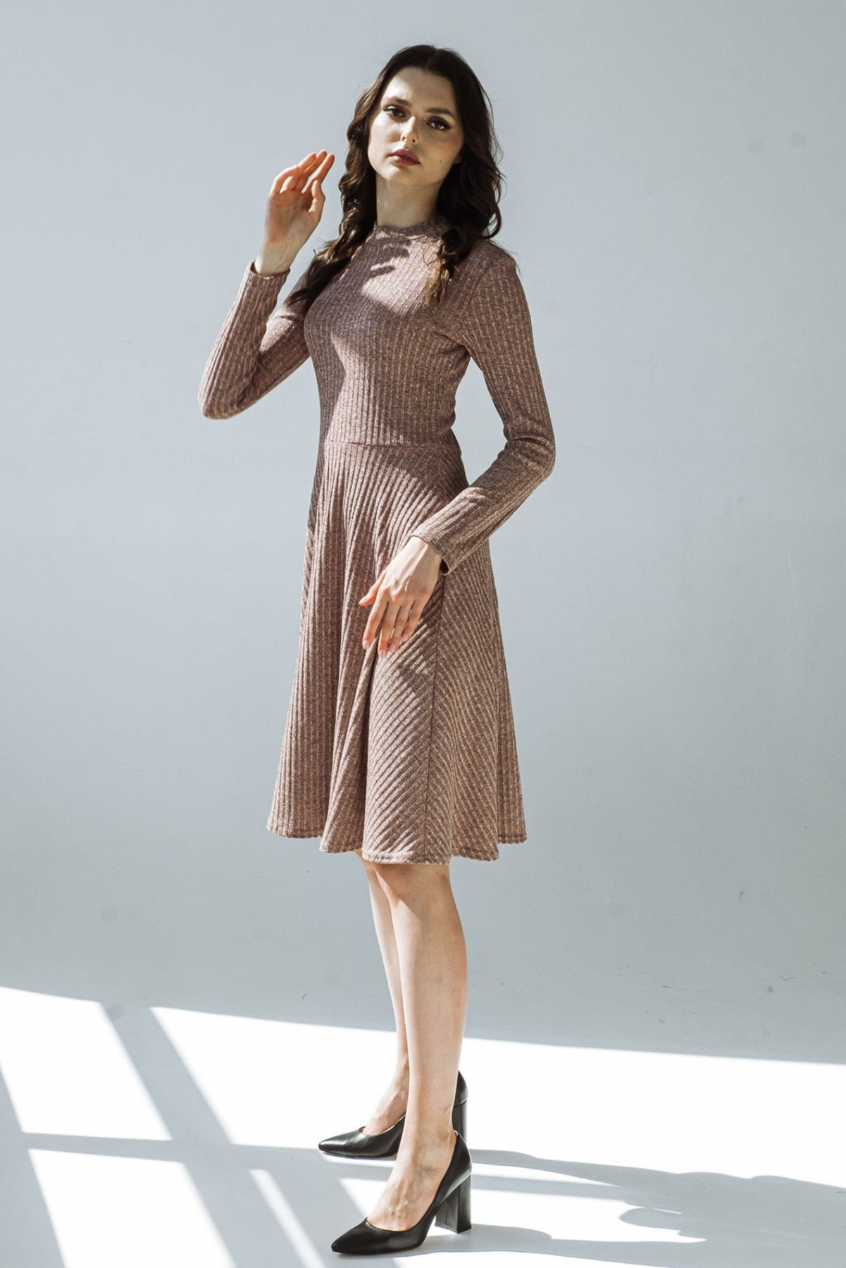 Платья VOVK модель 09480 фрезовий Фото