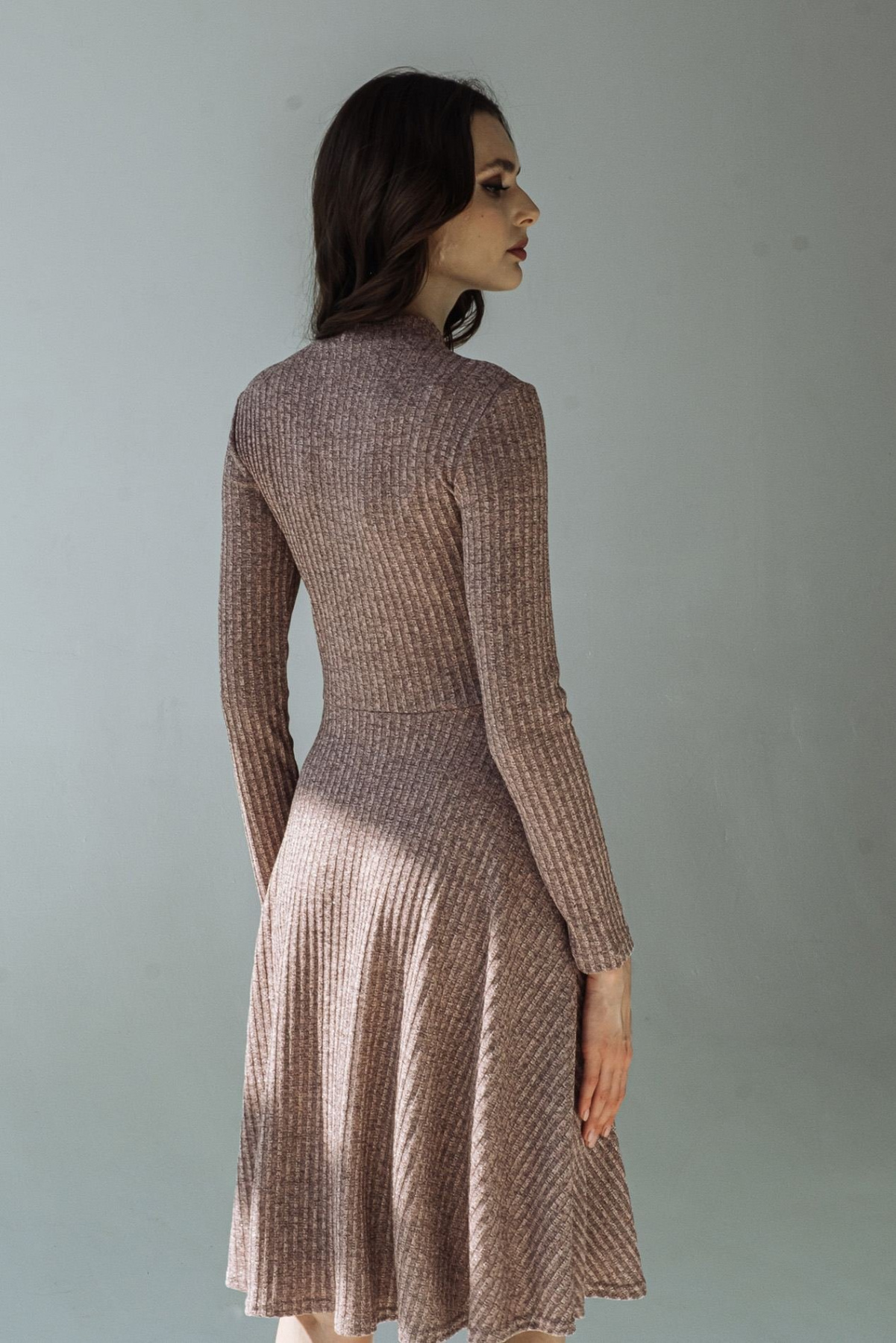 Платья VOVK модель 09480 фрезовий Фото