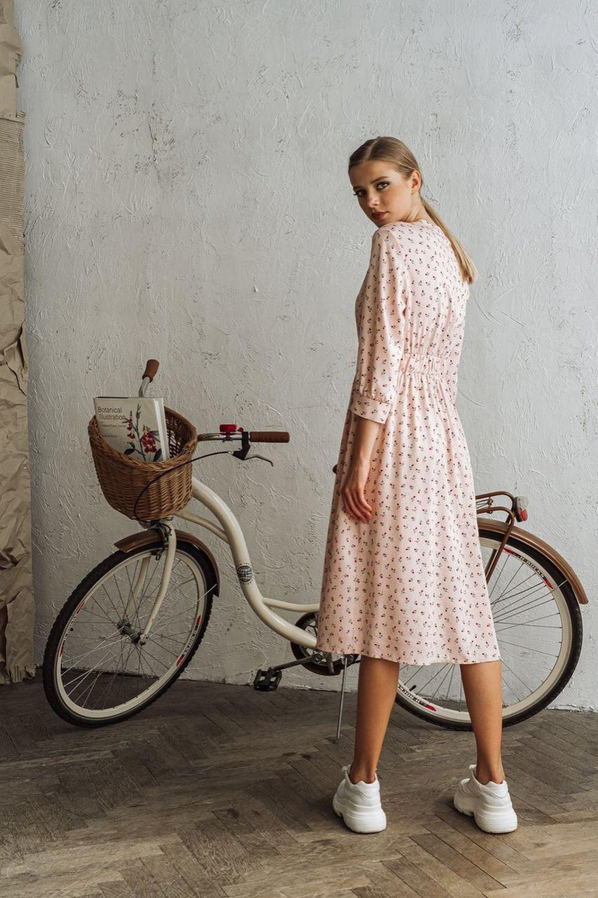 Платья VOVK модель 08752 троянди Фото