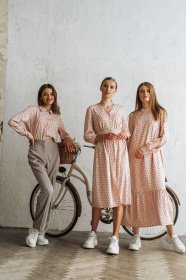 Платья VOVK модель 08752 троянди Фото