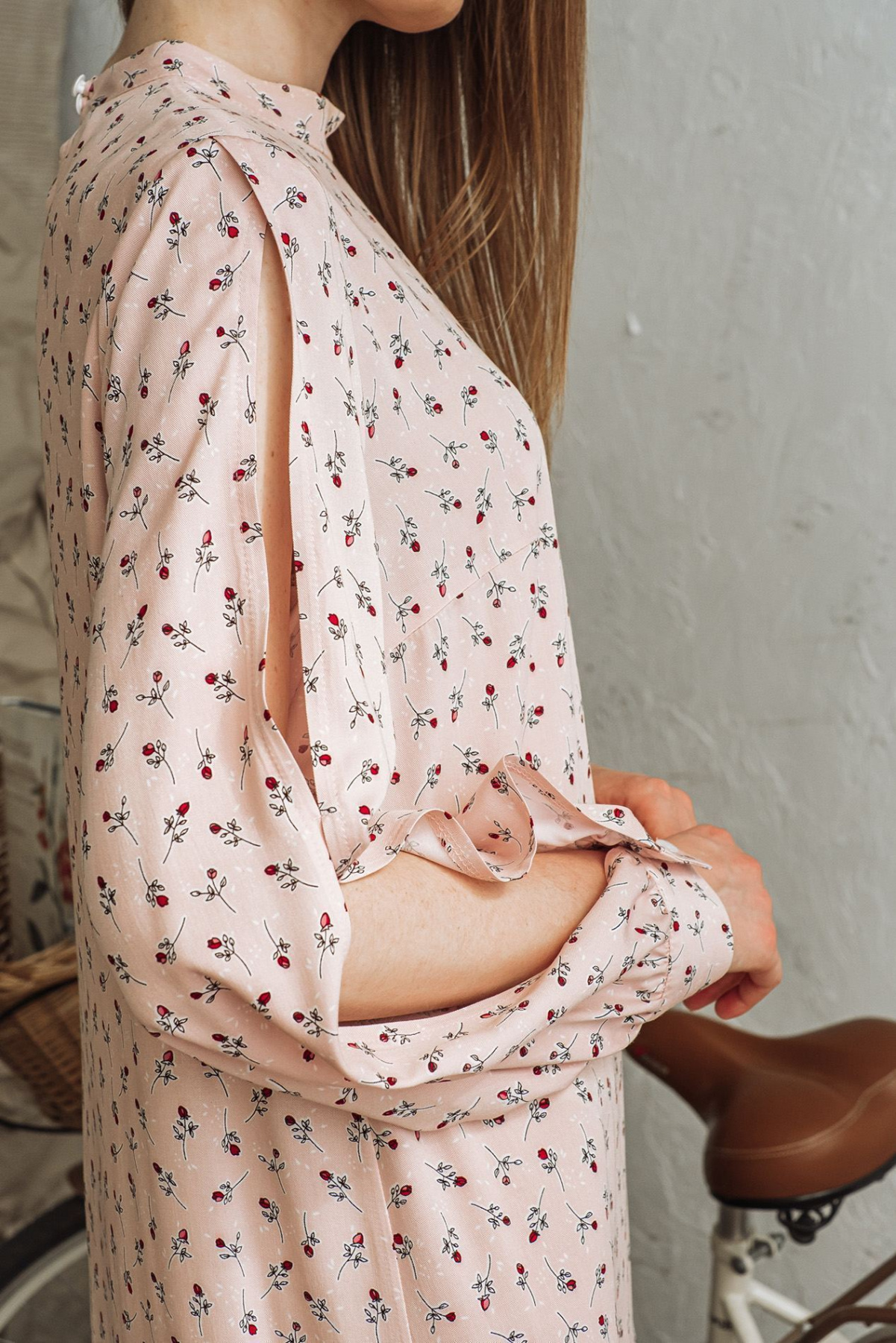 Платья VOVK модель 08757 троянди Фото