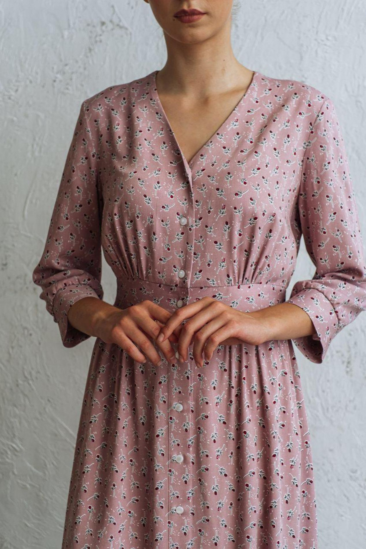 Платья VOVK модель 08753 троянди Фото