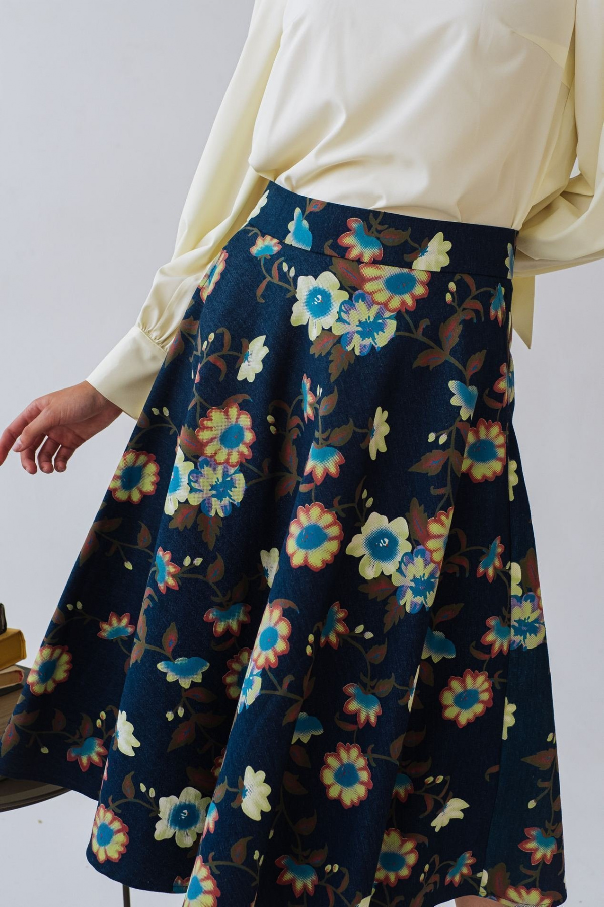 Юбки VOVK модель 09437 квіти Фото