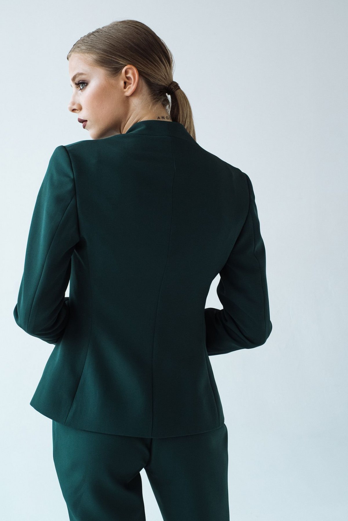 Костюмы VOVK модель 09519 смарагдовий Фото