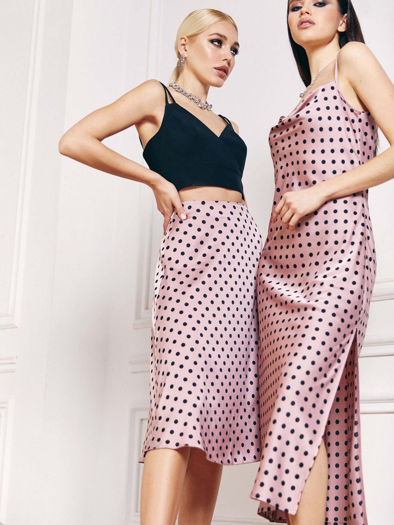 Платья VOVK модель 010910 фрезовий Фото