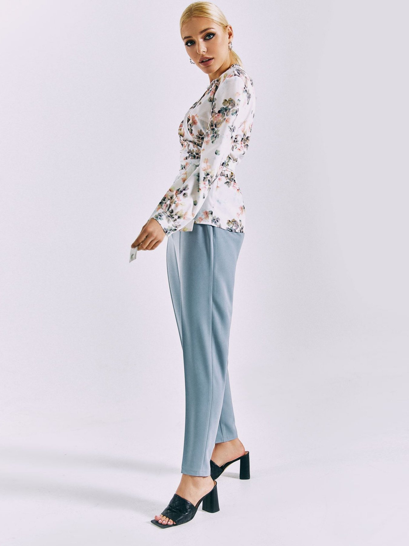 Повседневные штаны VOVK модель 010874 сіро-небесний Фото