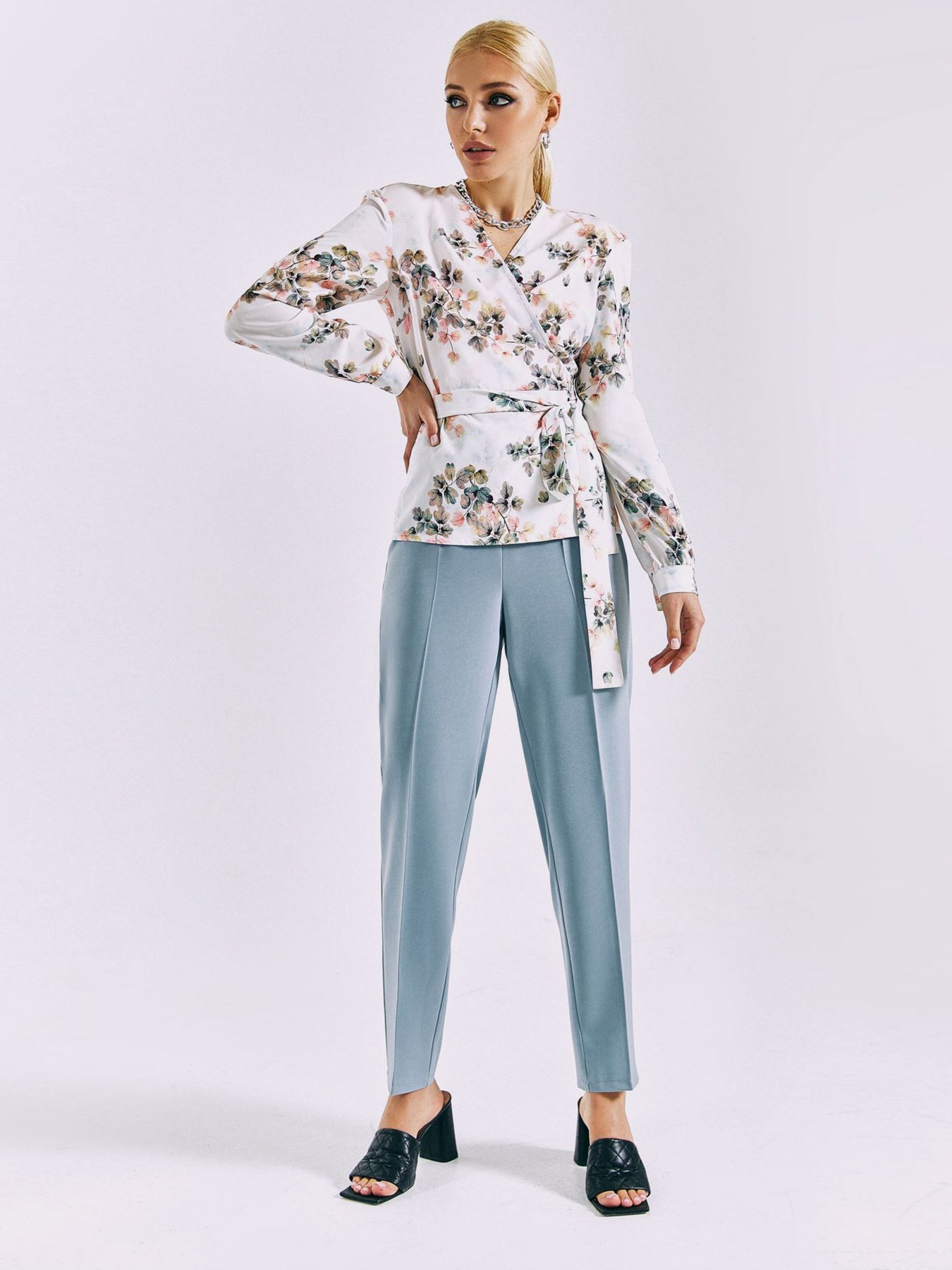 Повседневные штаны VOVK модель 010874 сіро-небесний Фото