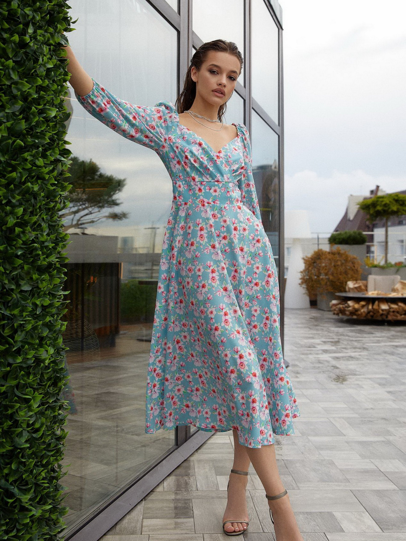 Платья VOVK модель 011690 принт квіти Фото