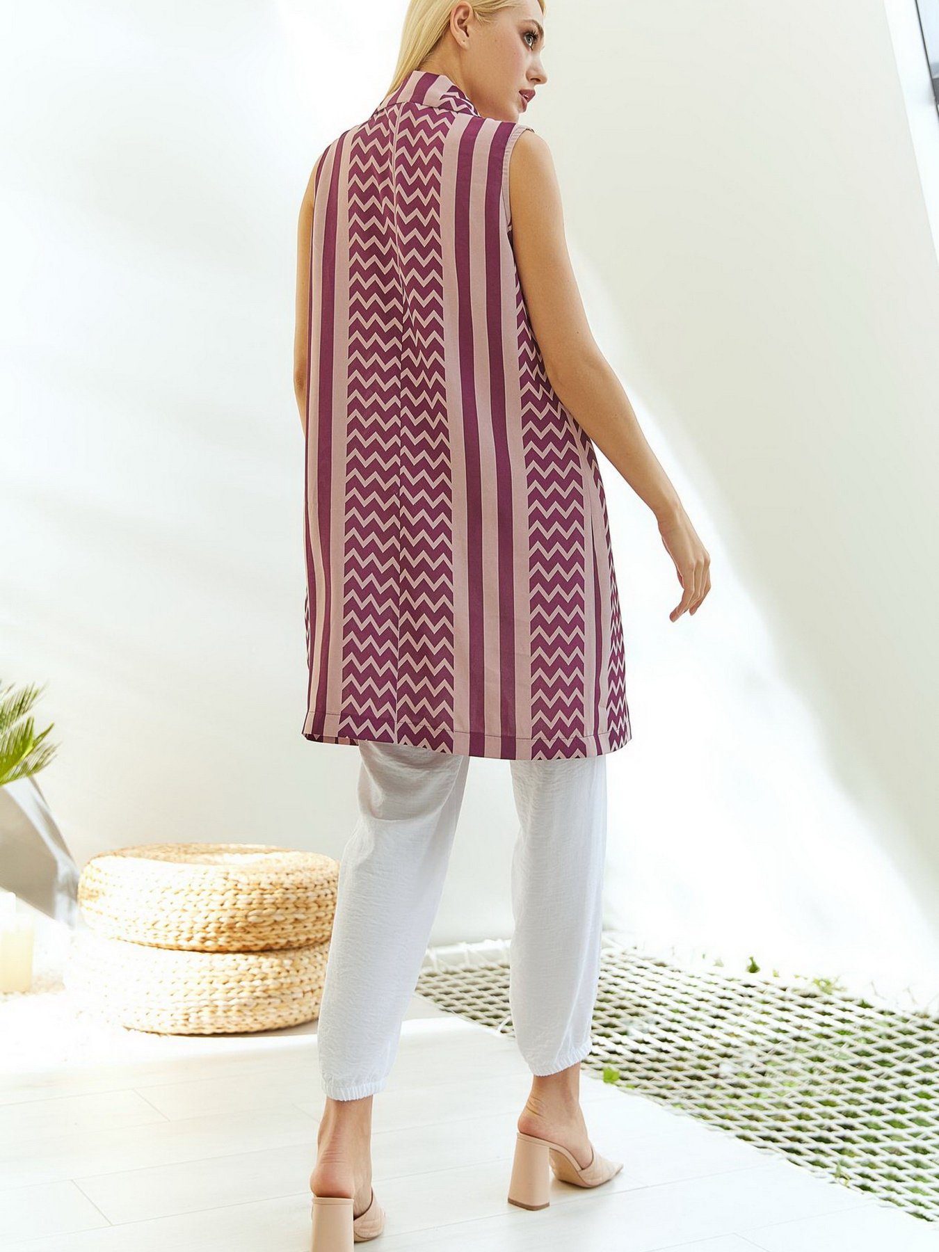 Жилет VOVK модель 011352 бордовий Фото