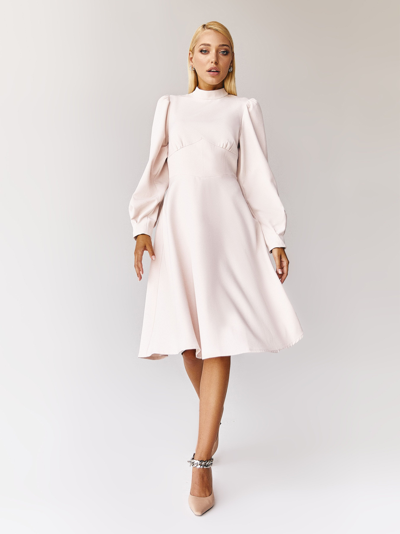 Платья VOVK модель 011548 пудровий Фото