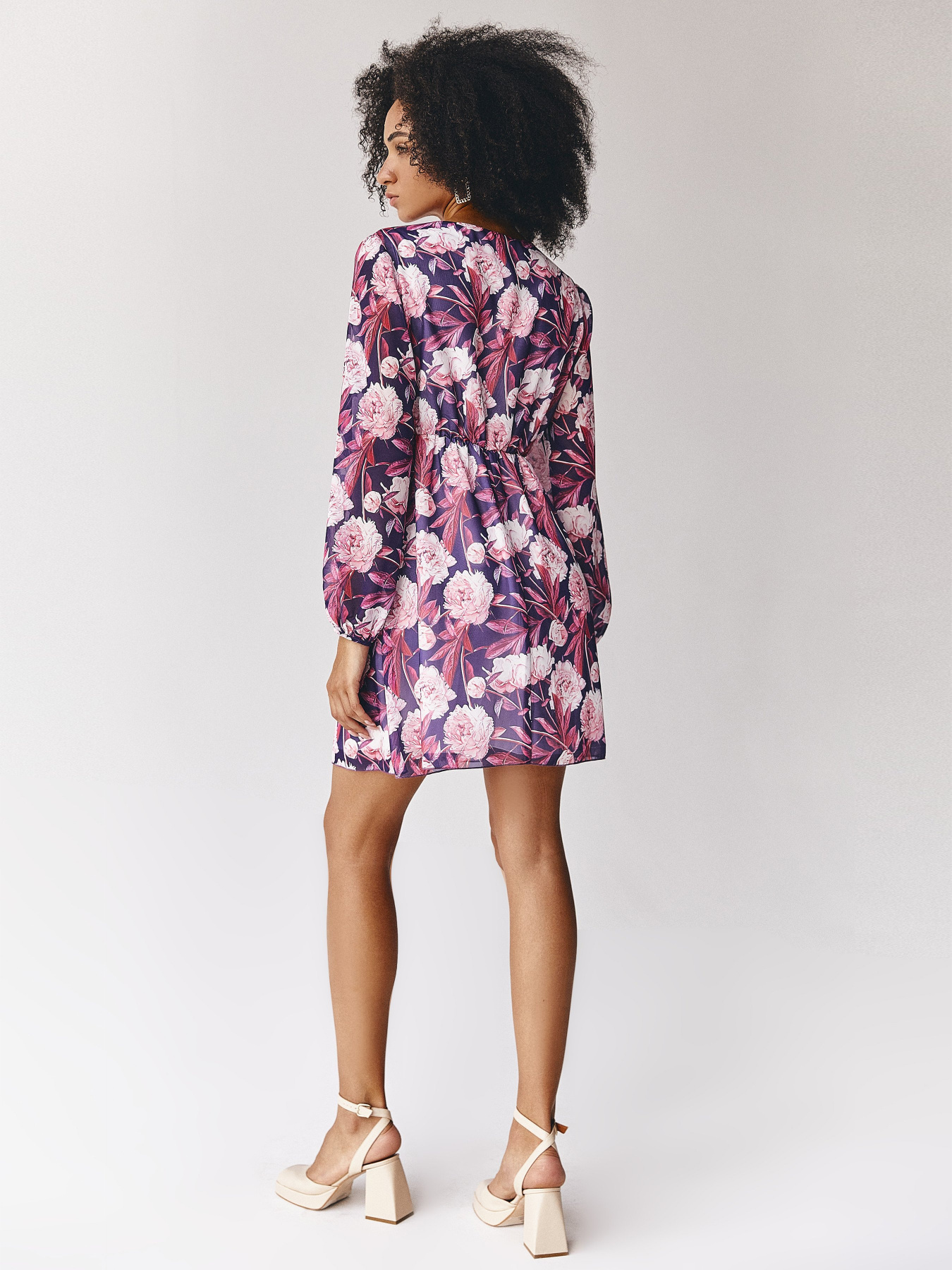 Платья VOVK модель 011770 принт квіти Фото