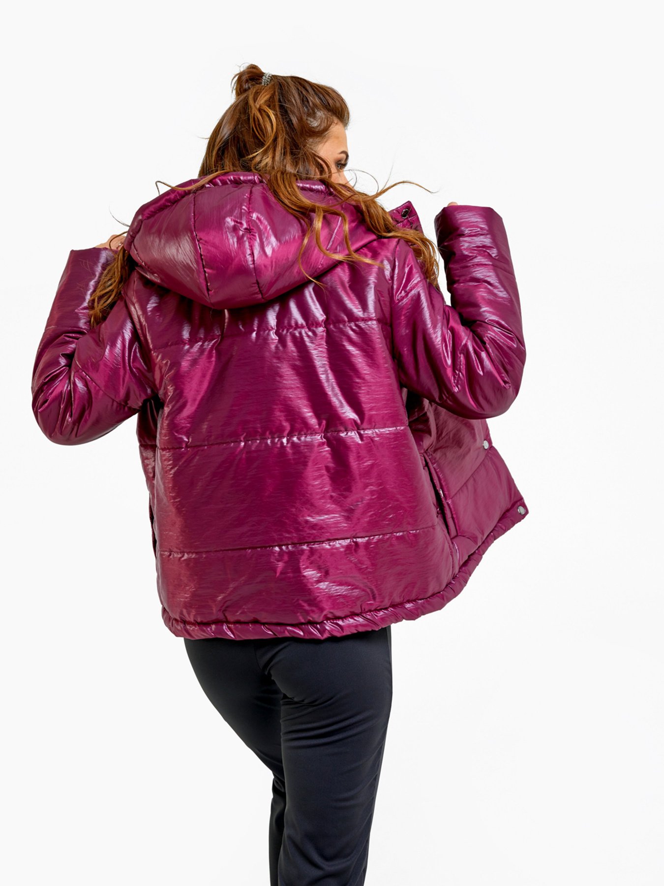 Демисезонная куртка ISSA Plus модель SA-29_бордовый Фото