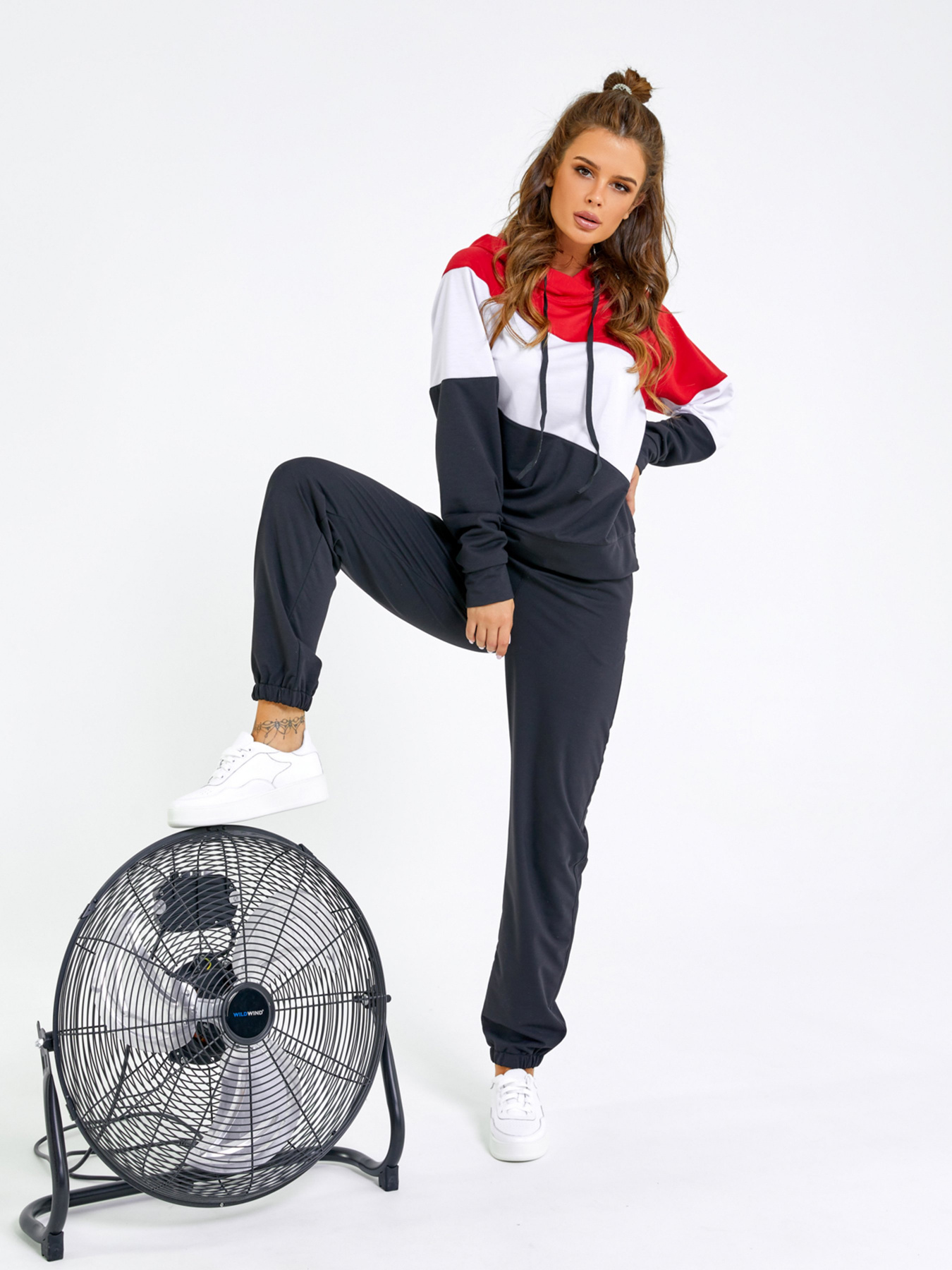 Спортивний костюм ISSA Plus модель SA-33_черный/красный Фото