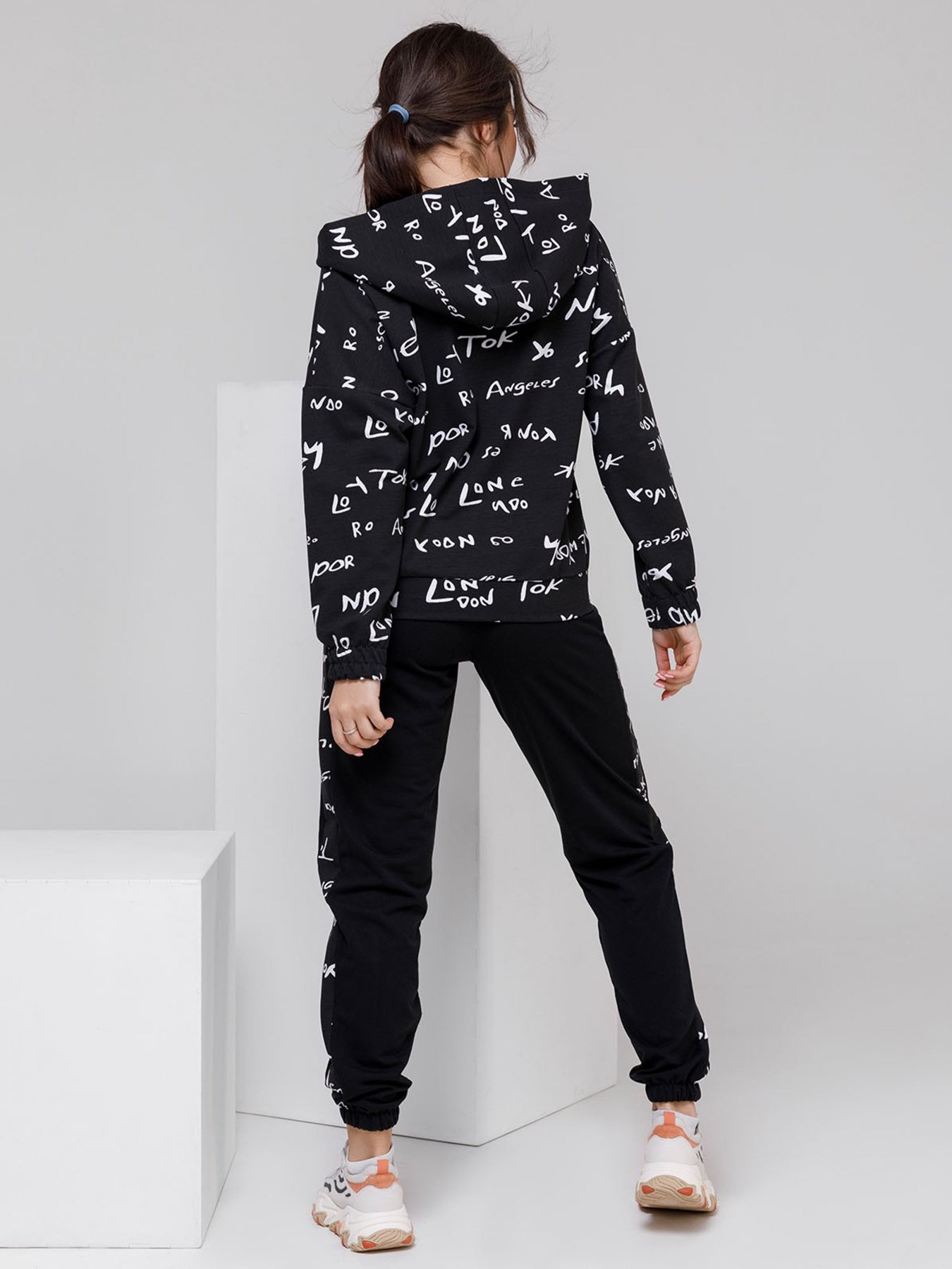 Спортивний костюм ISSA Plus модель SA-152_черный Фото