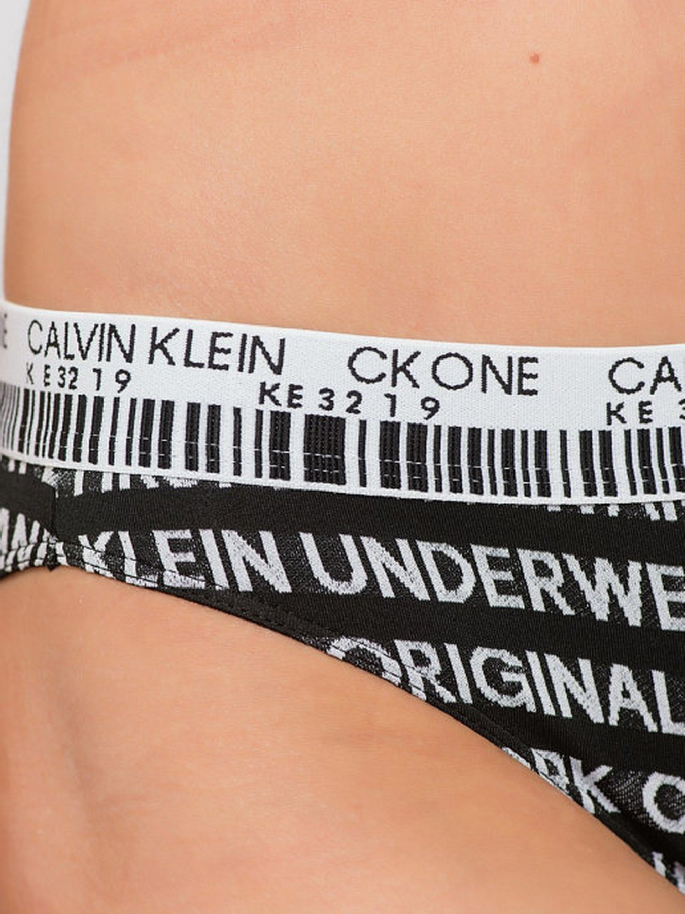 Трусы Calvin Klein Underwear модель QF6186E_B0C Фото