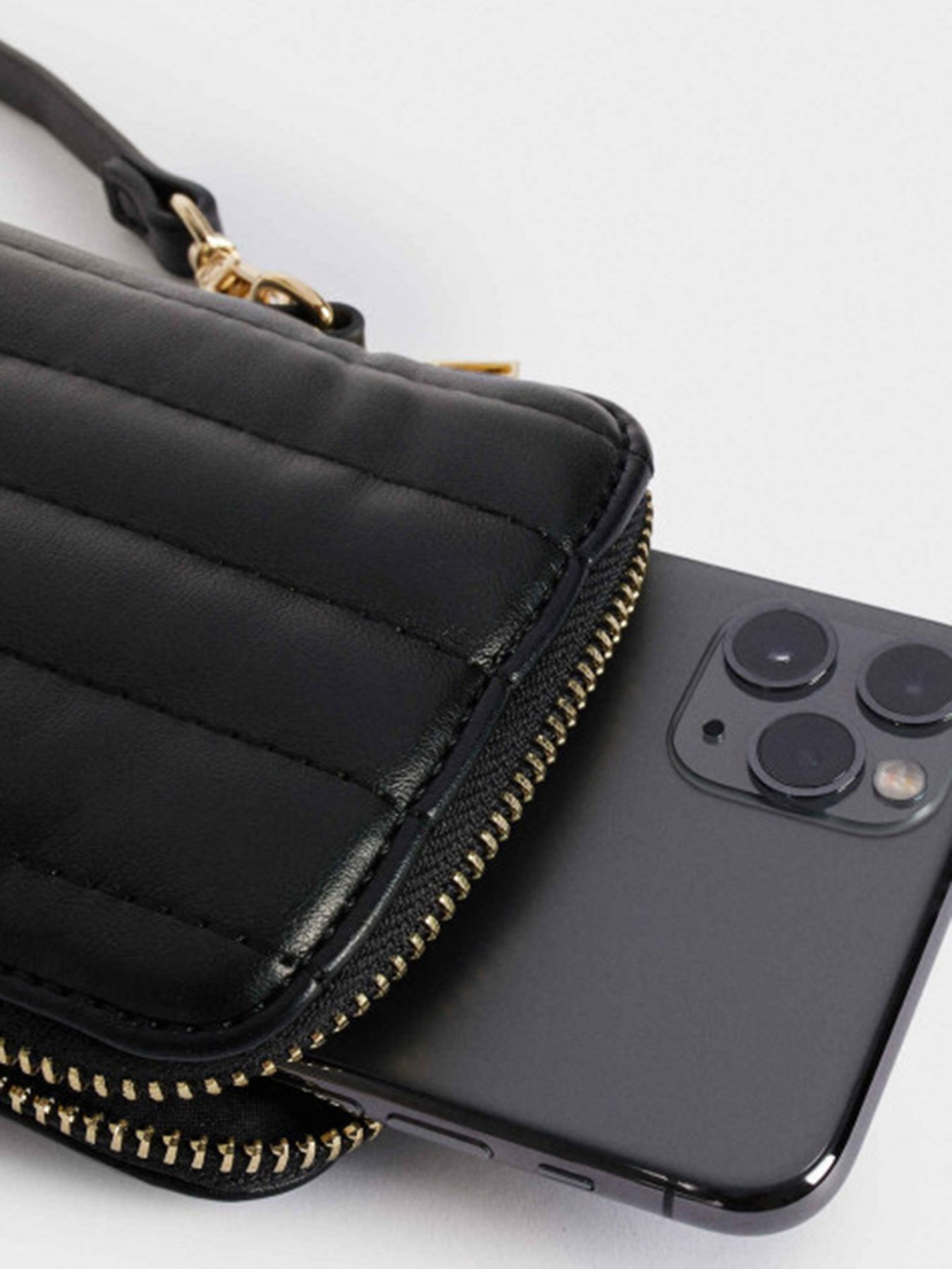 Чохол для смартфону Parfois модель 5606428913721 Фото