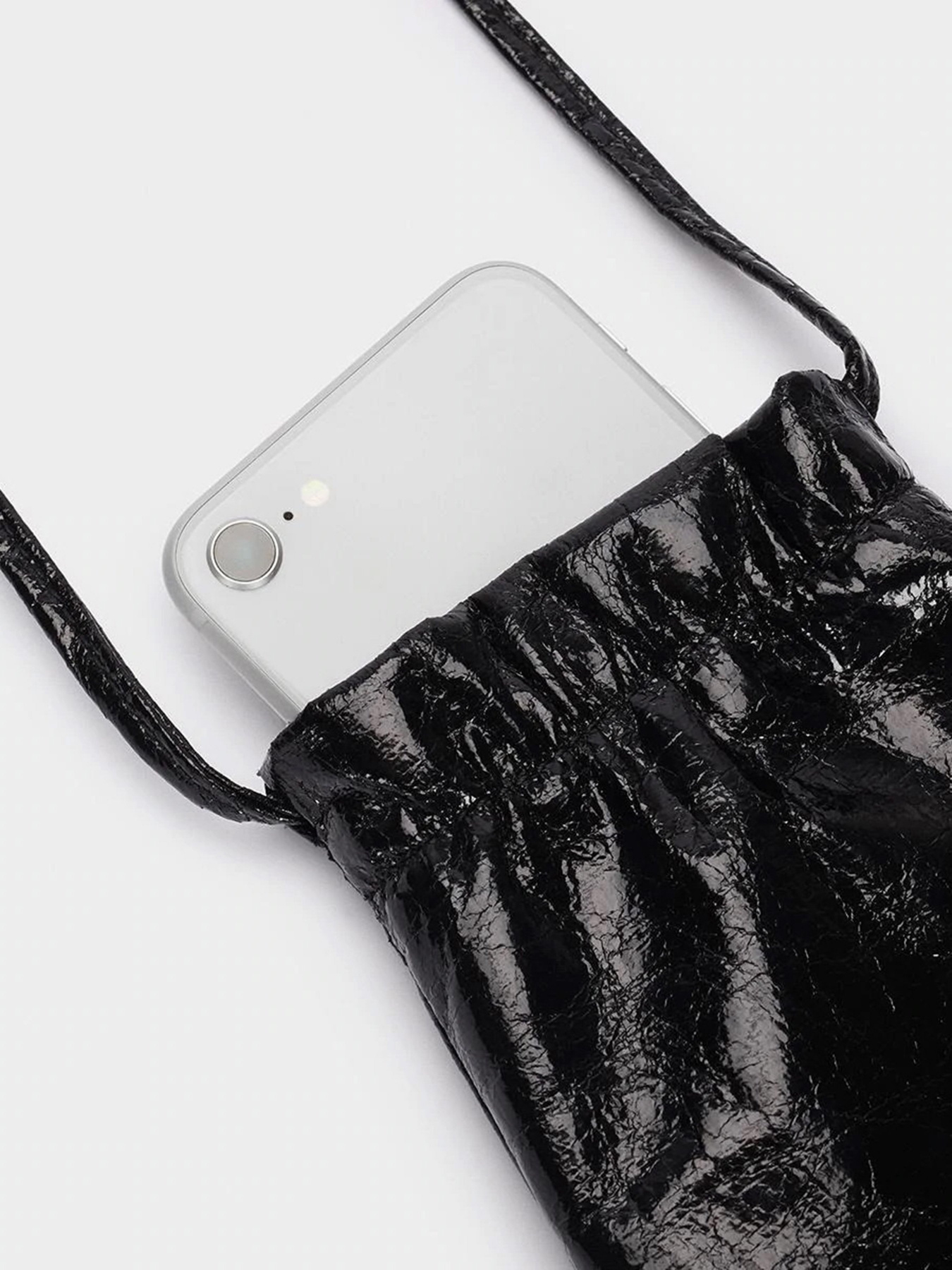 Чехол для смартфона Parfois модель 5606428946743 Чехол для смартфона Parfois модель 5606428946743 Фото