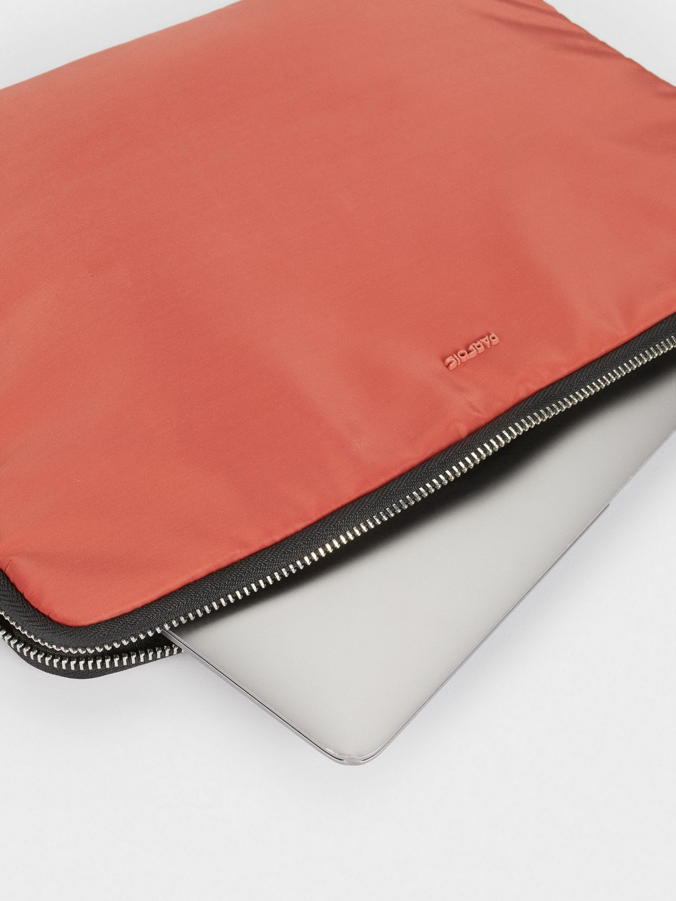 Сумка для ноутбука Parfois модель 5606428957220 Фото