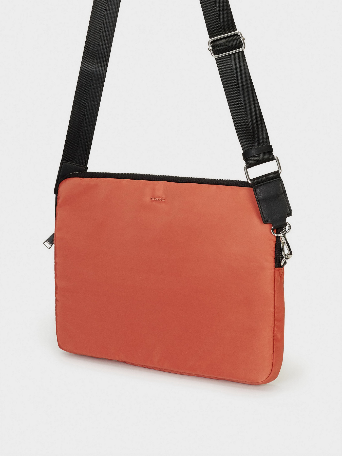 Сумка для ноутбука Parfois модель 5606428957220 Фото