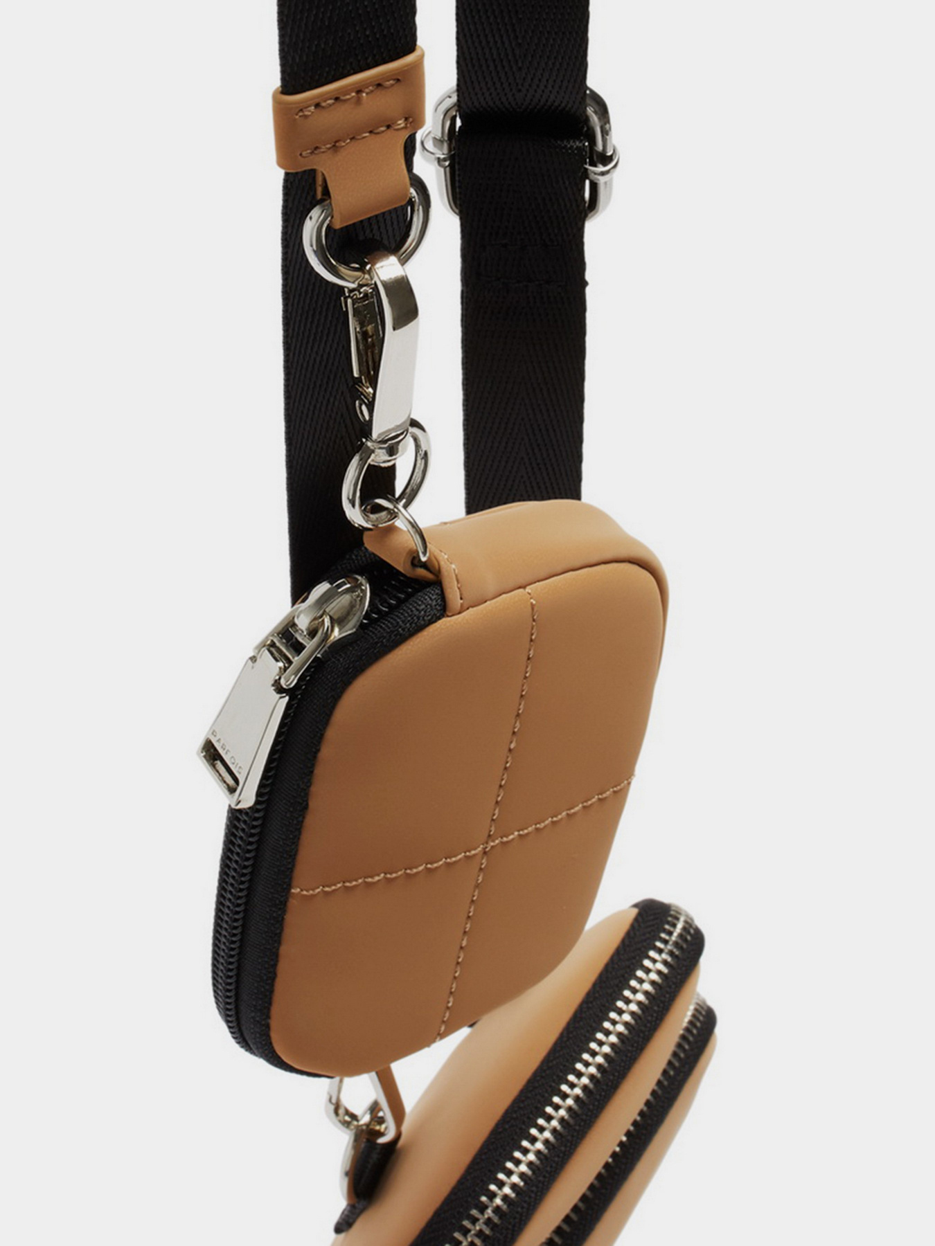 Аксесуари для смартфонів Parfois модель 5608348064415 Фото