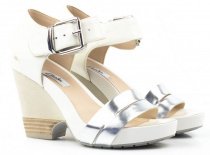 Босоніжки Clarks модель 2610-8457 Фото