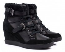 Ботинки Geox модель D5467D-04322-C9999 Фото