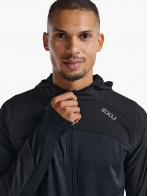 Кофта спортивная 2XU Ignition Shield Hooded Mid Layer модель MR6829a-BLK/BRF Фото