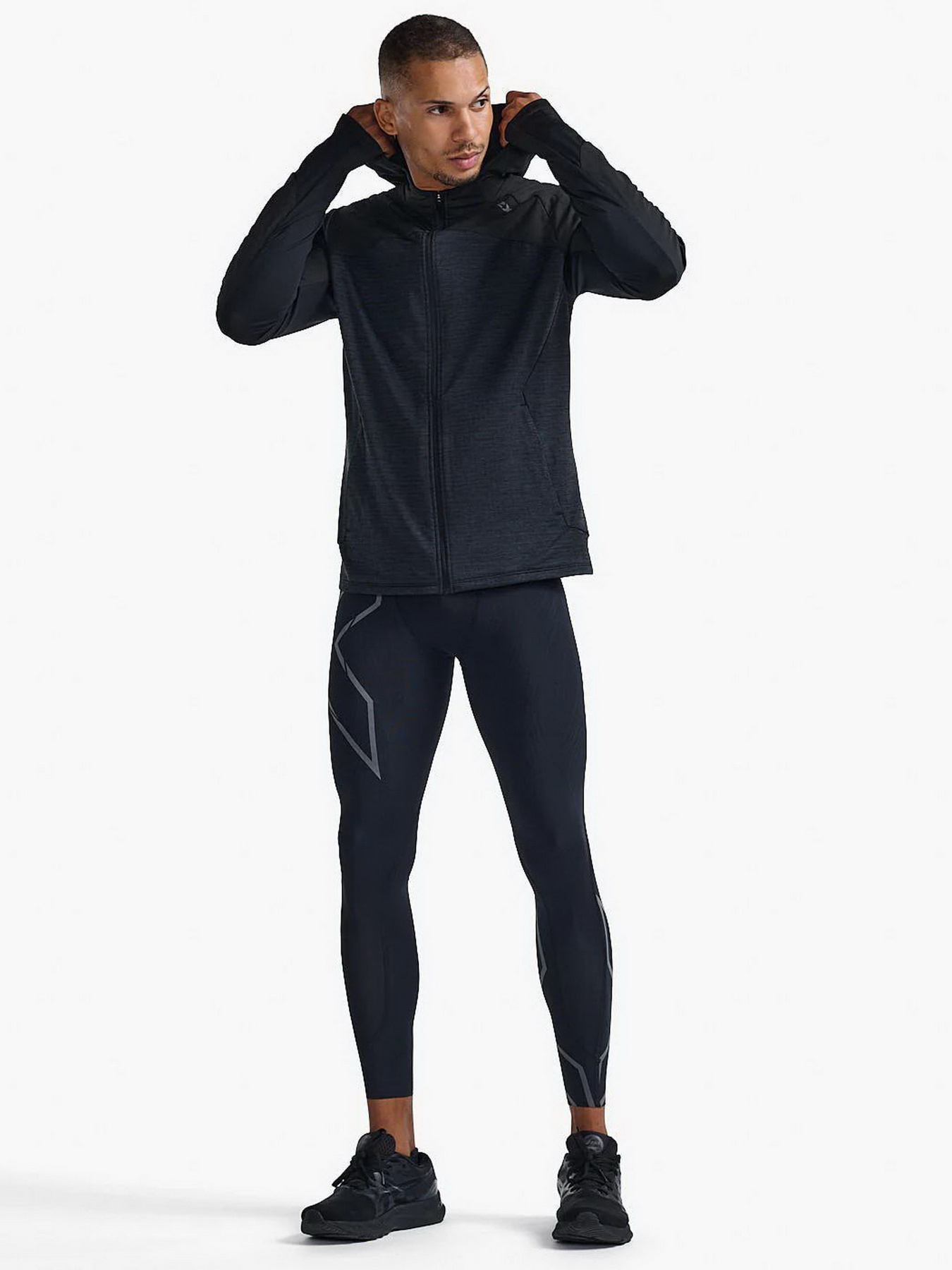 Спортивна кофта 2XU Ignition Shield Hooded Mid Layer модель MR6829a-BLK/BRF Спортивна кофта 2XU Ignition Shield Hooded Mid Layer модель MR6829a-BLK/BRF Фото