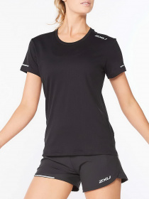 Футболка спортивная 2XU Aero Tee модель WR6565a-BLK/SRF Фото