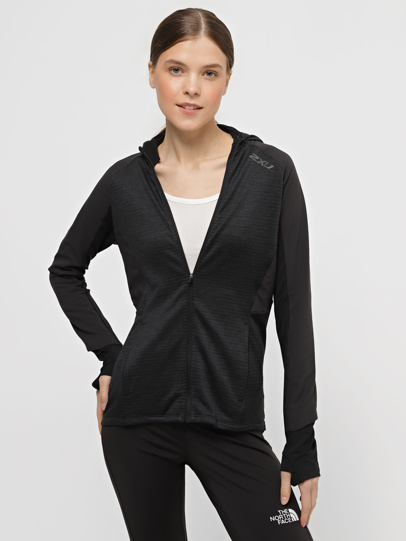 Кофта спортивная 2XU Ignition Shield Hooded Mid-Layer модель WR6833a-BLK/BRF Фото