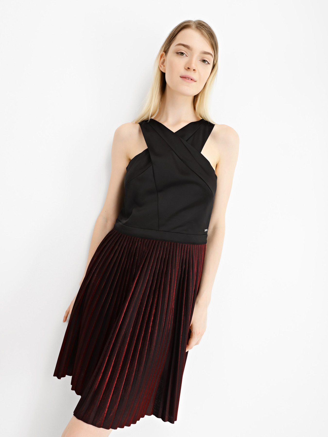 Платья Armani Exchange модель 6YYA49-YNDMZ-0480 Фото