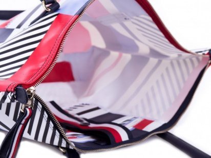 Сумка ручная Tommy Hilfiger модель AW0AW05317-906 — фото 4 - INTERTOP