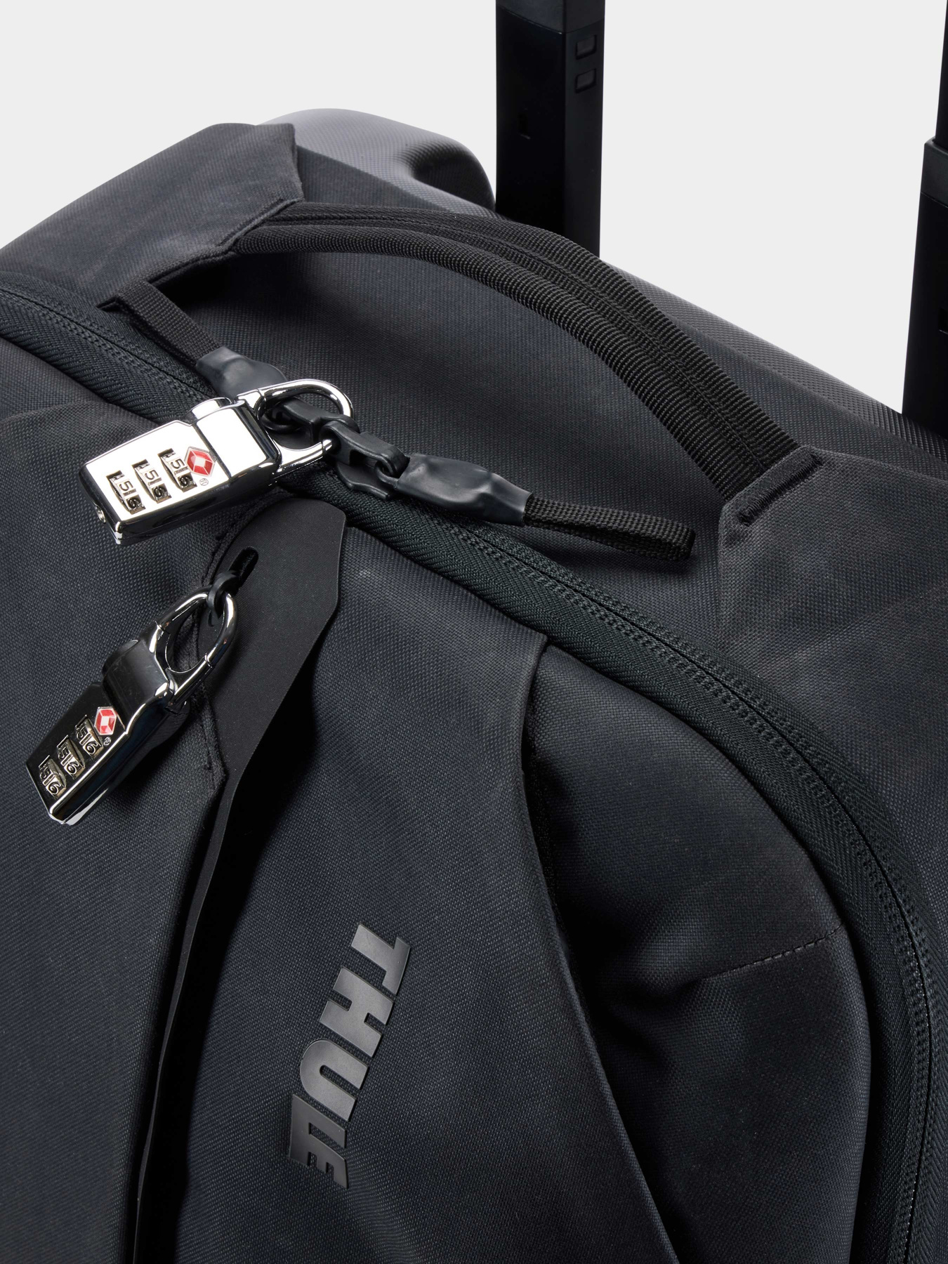 Джемпер Emporio Armani модель 3Z2MZ2-2MPPZ-0999 Джемпер Emporio Armani модель 3Z2MZ2-2MPPZ-0999 Фото