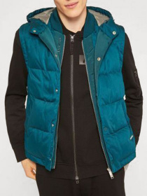 Жилет с утеплителем Armani Exchange модель 6ZZQ03-ZNKGZ-1552 Фото