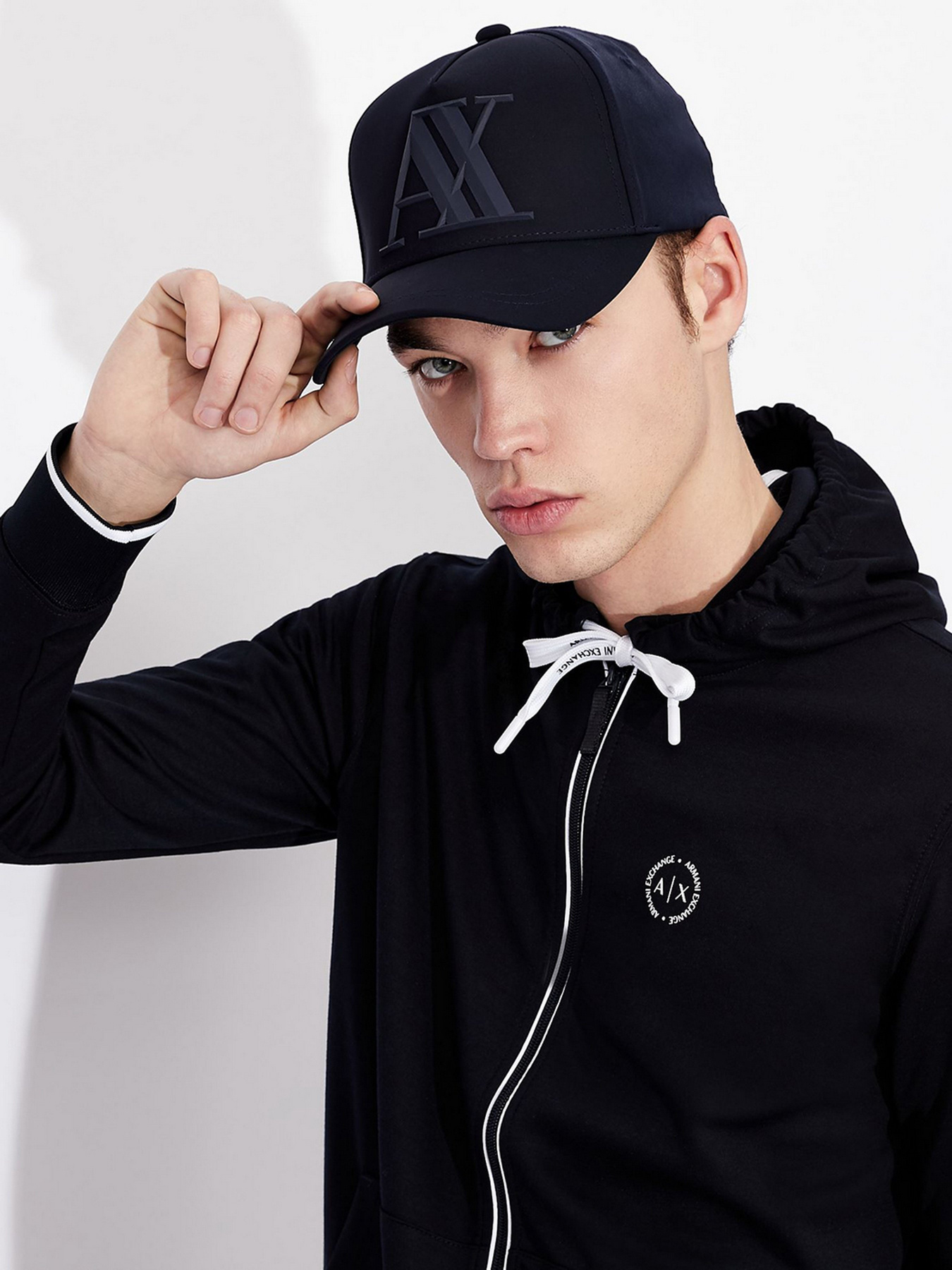 Кепка Armani Exchange модель 954079-CC518-37735 Фото