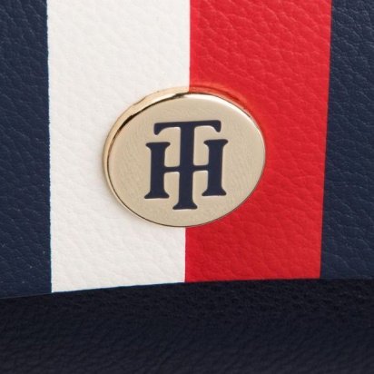 Сумки наплічні Tommy Hilfiger модель AW0AW06425-901 — фото 5 - INTERTOP